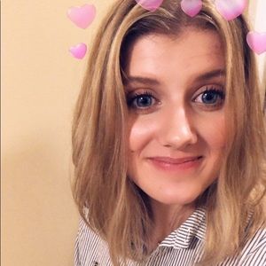 Meet your Posher, Phoebe